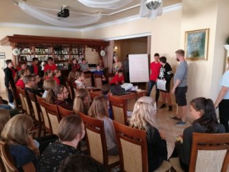 Workshop v penzióne LUCS v obci Heľpa z projektu Vidiecka mládež v regióne