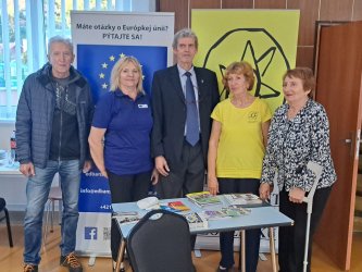 Informácie nás posúvajú dopredu.“