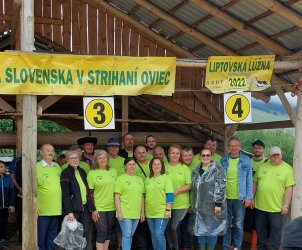    Naši ovčiari výrazne pomáhajú k oživeniu našich tradícii.