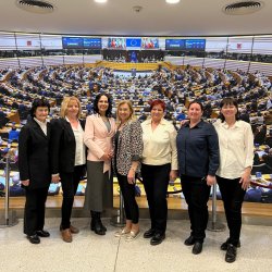    Slovenské vidiecke ženy -  Líderky návštívili Brusel